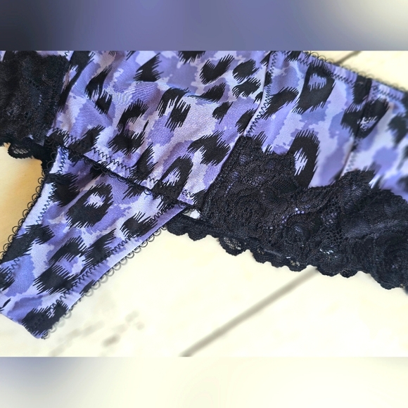 Kardashian Intimates Snow Leopard Mahalia Bustier Lingerie Set Purple Black Lace - Picture 11 of 16